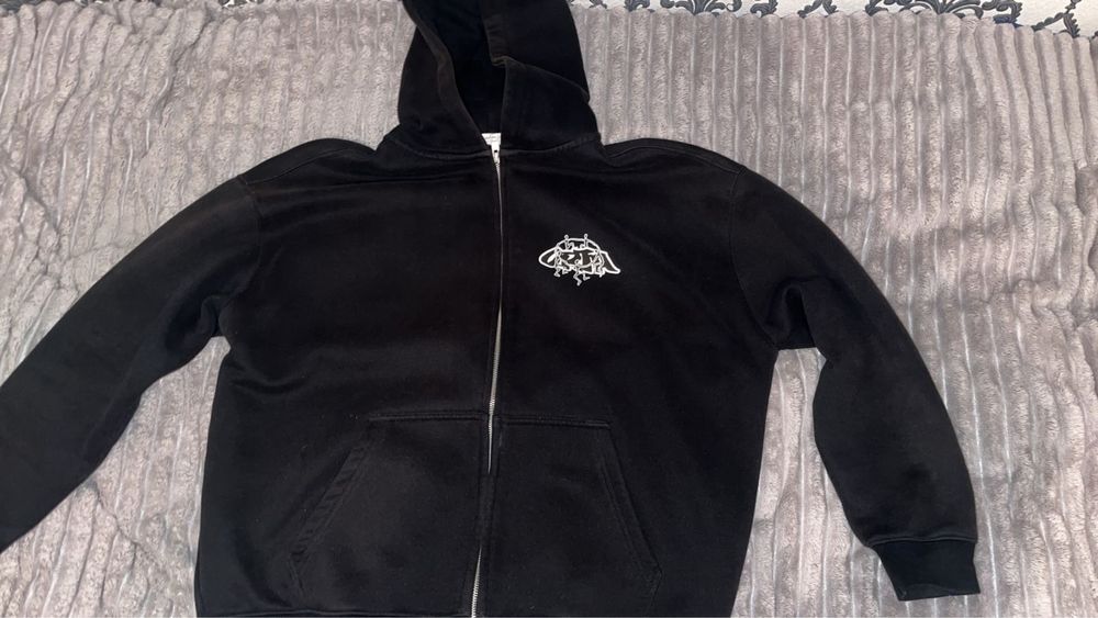 Продам брендовые одежды но низкой цене