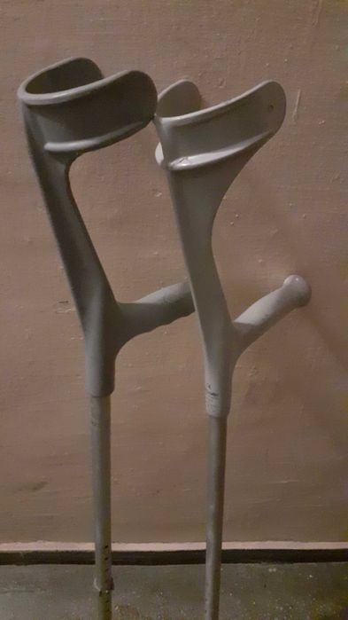 Set 2 carje Germania, aluminiu, reglabile pe inaltime