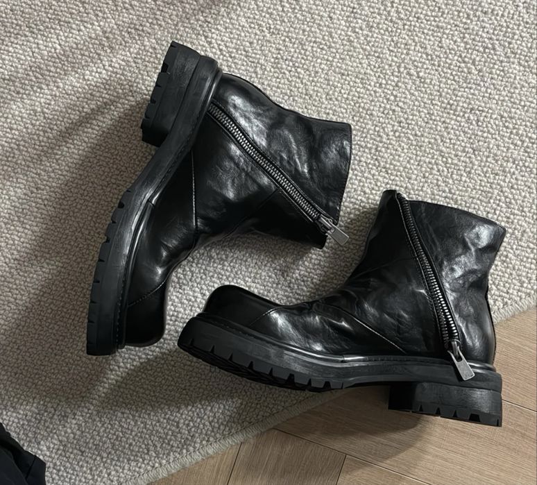 массивные ботинки