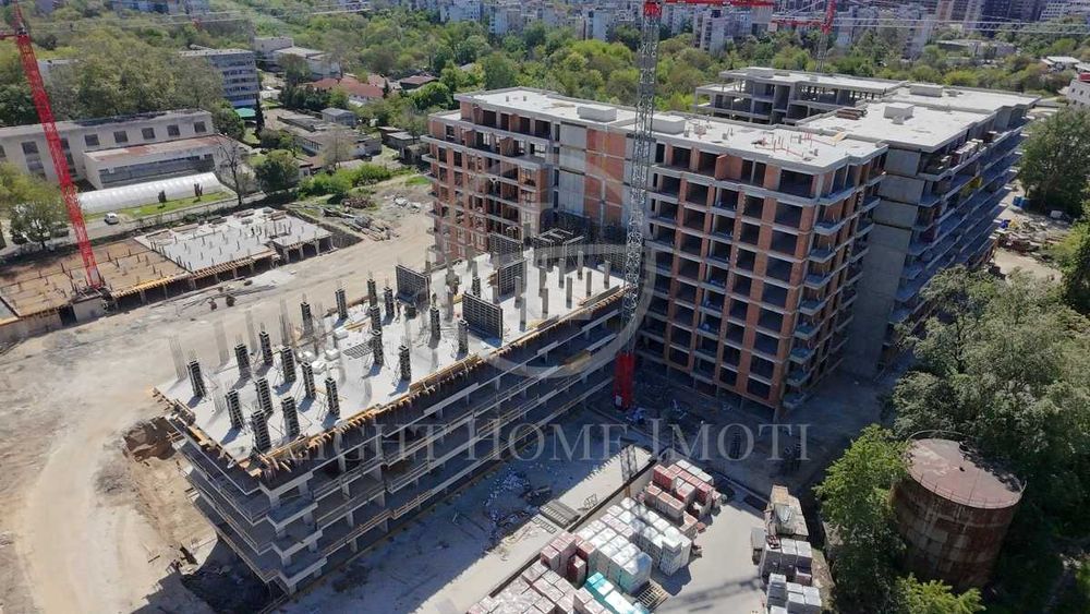 Продава се Двустаен апартамент в Пловдив, Тракия - 68 кв.м за 1196 €/кв.м - Снимка #1