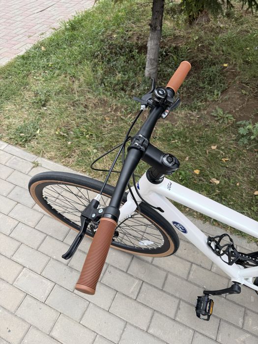 Продам шоссейный велосипед новый, “Ford” YM200