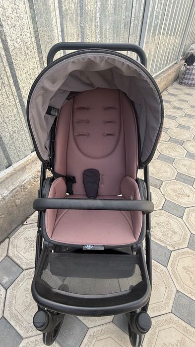 Коляска новая для ребенка