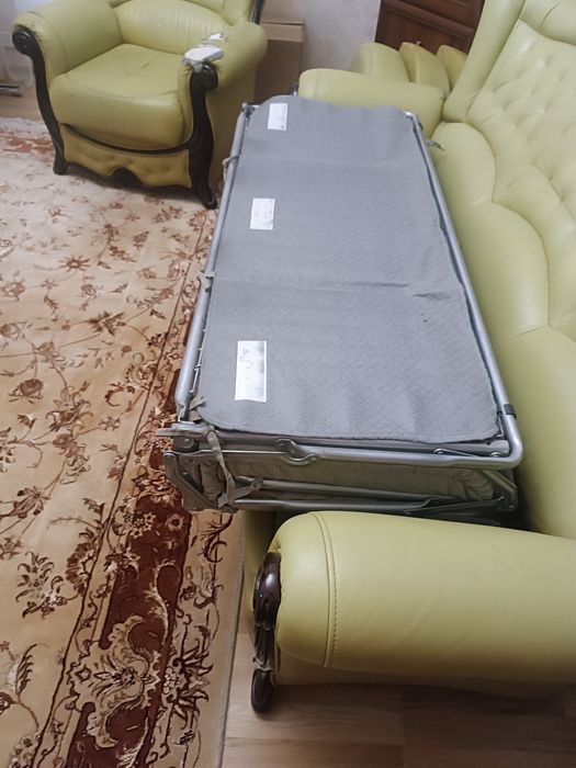 Комплект мягкой мебели