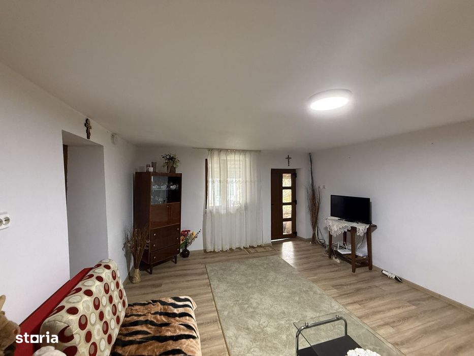 Casă de vânzare – Sântana