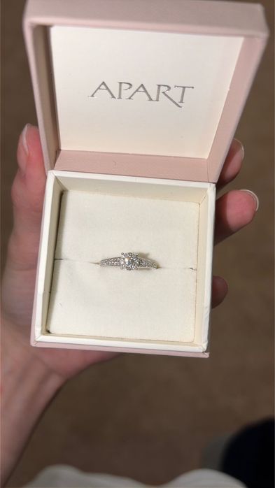 кольцо из белого золота Apart