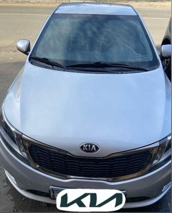 Продам автомобиль Kia Rio