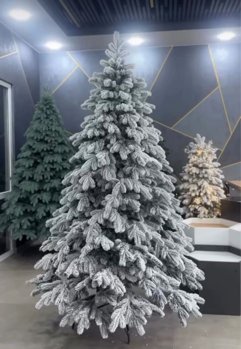 Новогодние елки,живые,искуственные,гирлянды