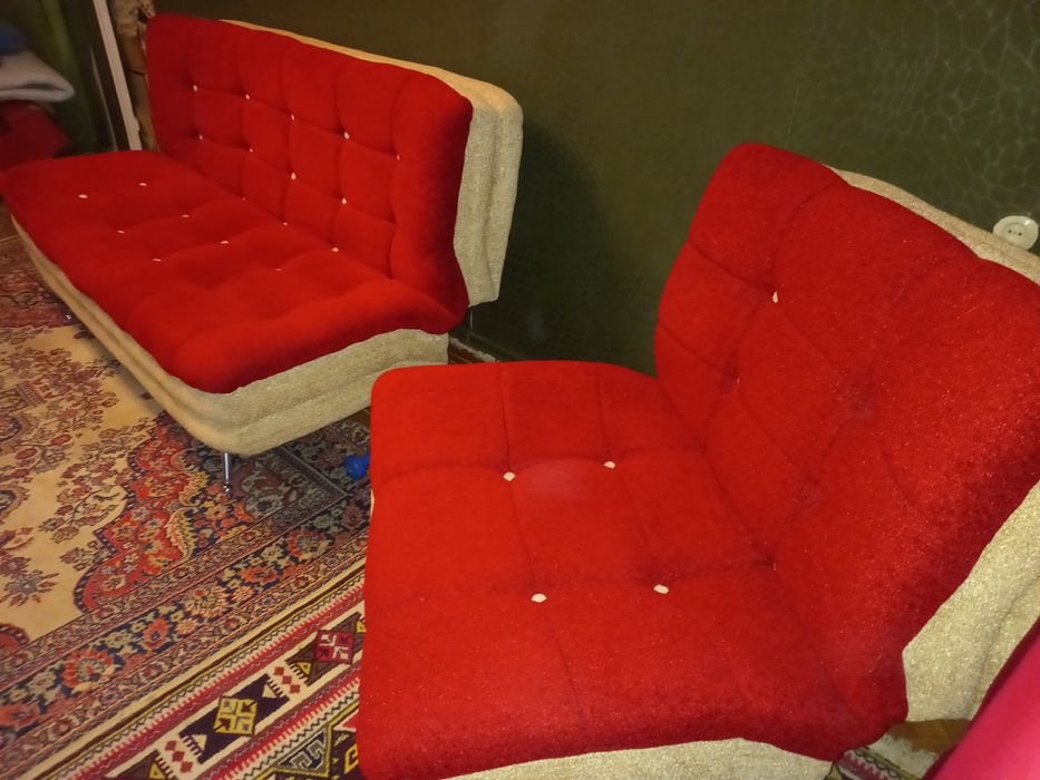 Мягкий уголок, диван и 2 кресла