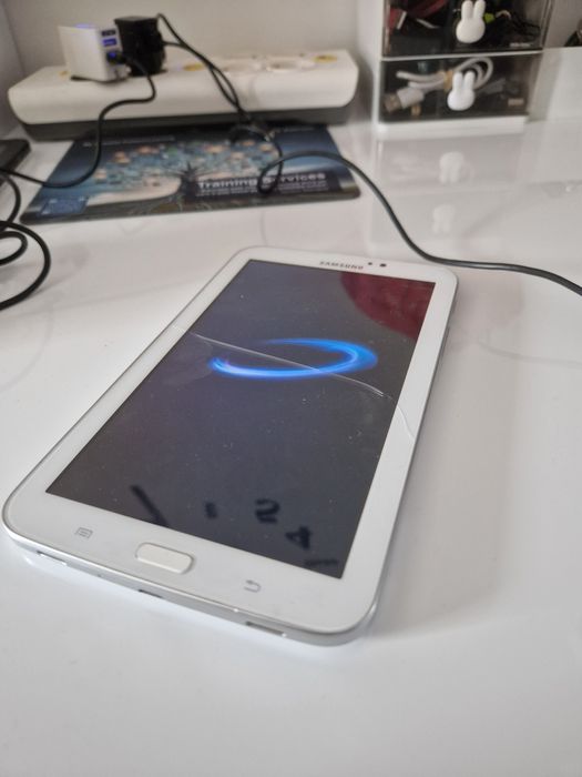 Tableta Samsung Tab 3 defectă