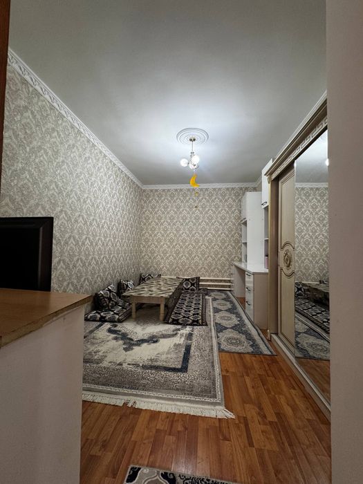 Срочно ховли сотилади.7сотих,нижный комсомольскийда