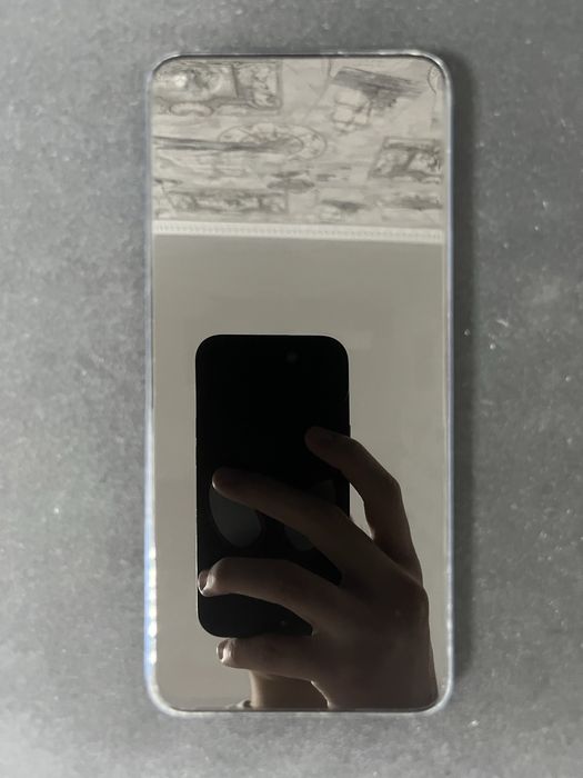 Продам Huawei nova 8i