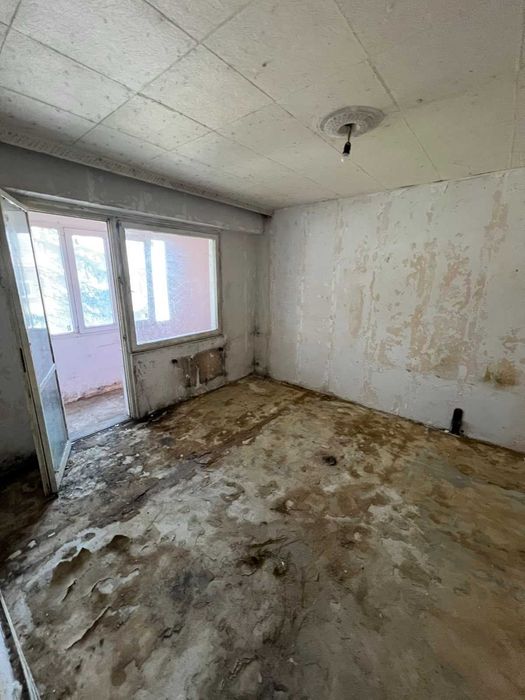Продава се Едностаен апартамент в Шумен, Тракия - 37 кв.м за 696 €/кв.м - Снимка #3