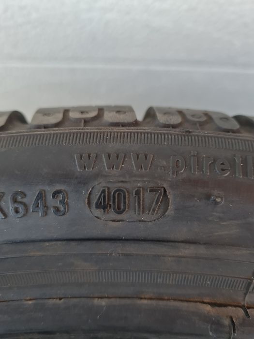Зимни гуми 2 броя PIRELI SottoZero 295 30 R20 дот 4017