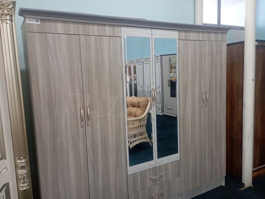 Shkaf shifoner 2.3 metrli Akril materiallar