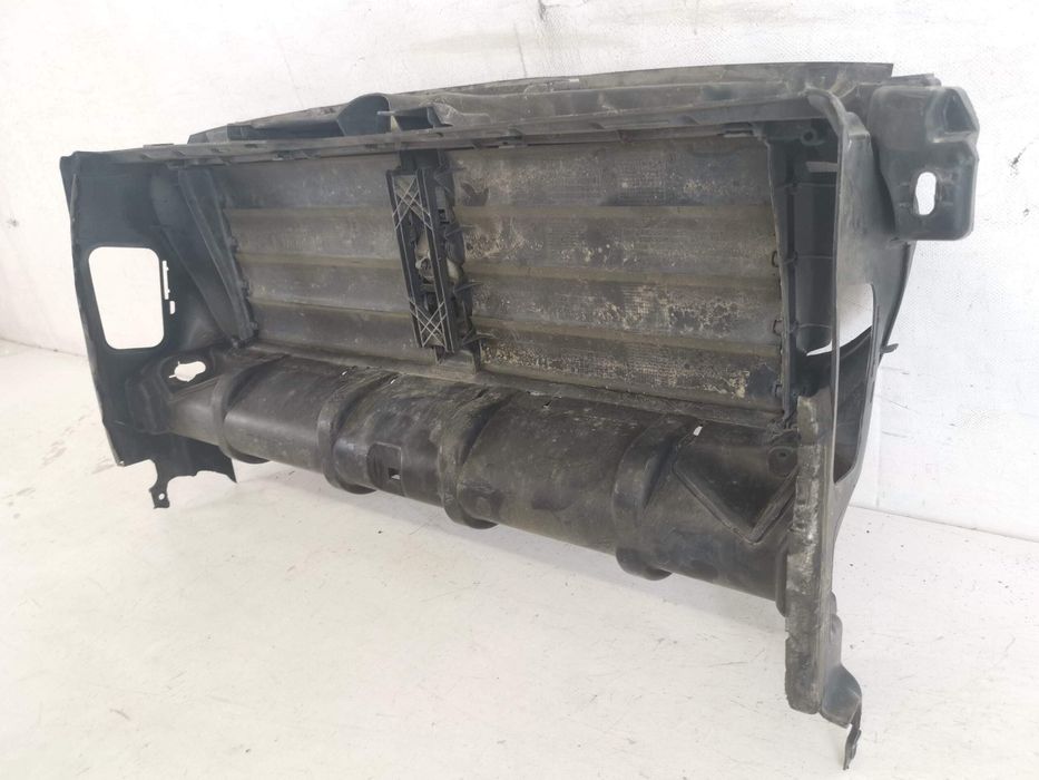 Активен дефлектор решетка преден капак / Aktiven deflector reshetka pa