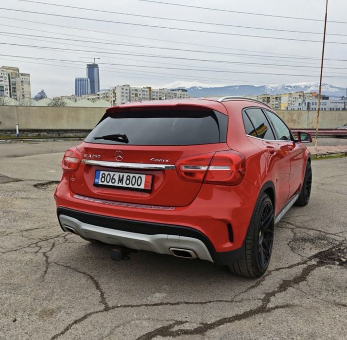 Mercedes-Benz GLA 250