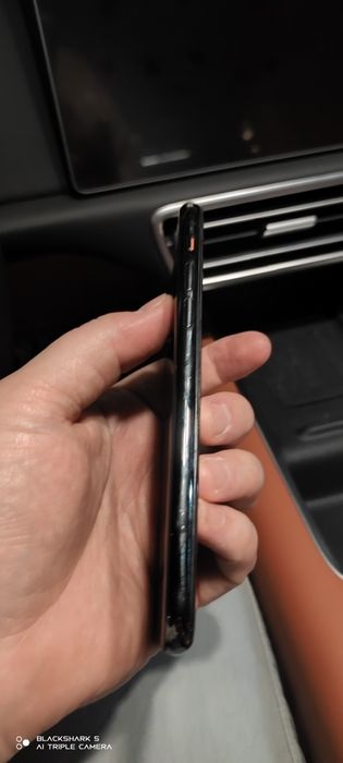 Продам Iphone X (64gb) (EAC)