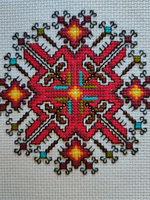 Българска шевица в рамка