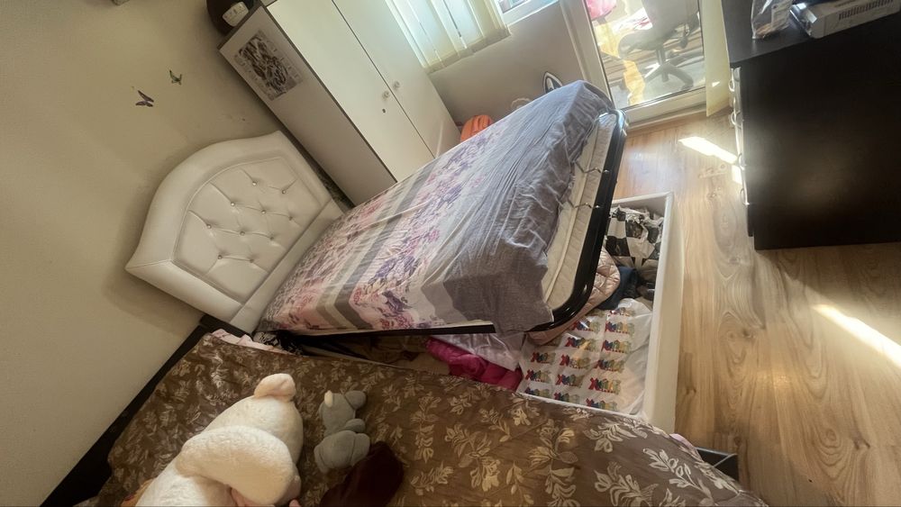 Тапицирано легло 90/200