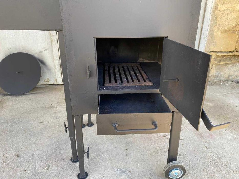 Печка в комплекте с мангалом.