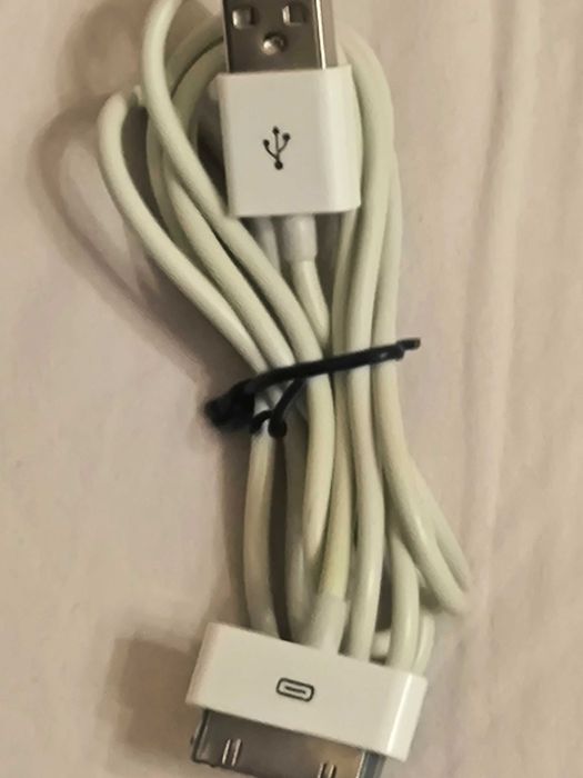 USB кабел за iPhone , iPod и iPad