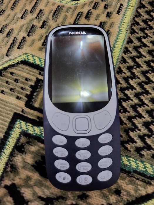 Nokia 3310 в отличном состоянии.