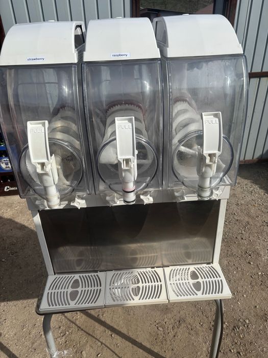 Aparate suc granita fulgi cu gheață