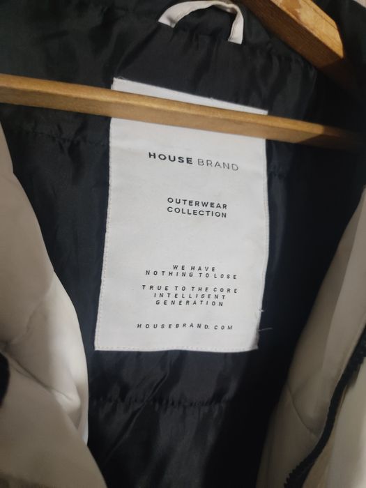 Мужская белая куртка