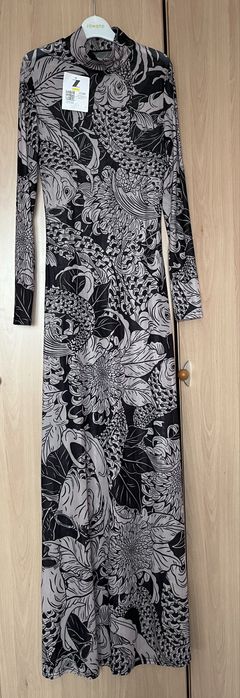 Платье  женское эффектное