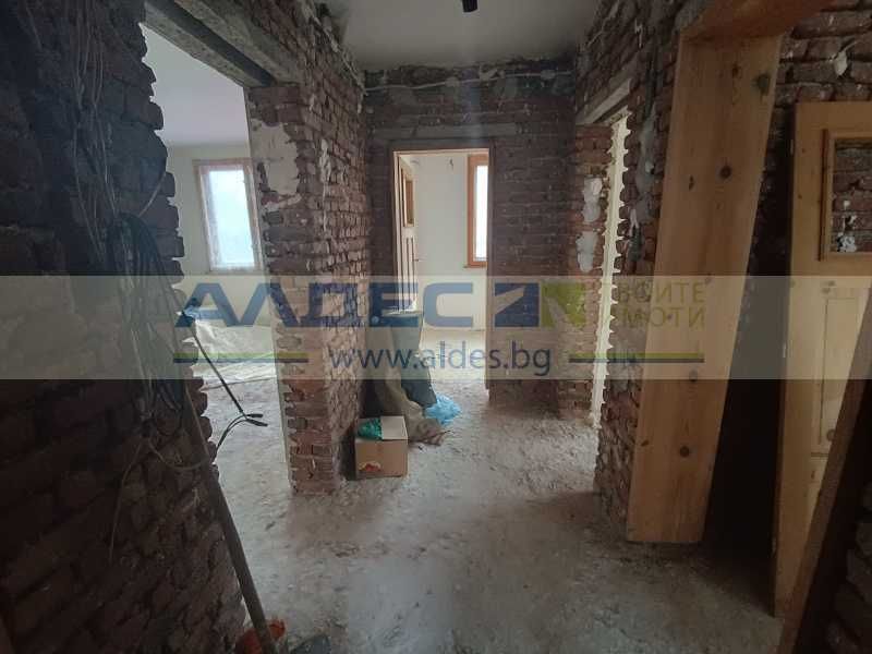 Продава се Къща в с. Драгушиново, Област София-област - 530 кв.м за 429 €/кв.м - Снимка #13