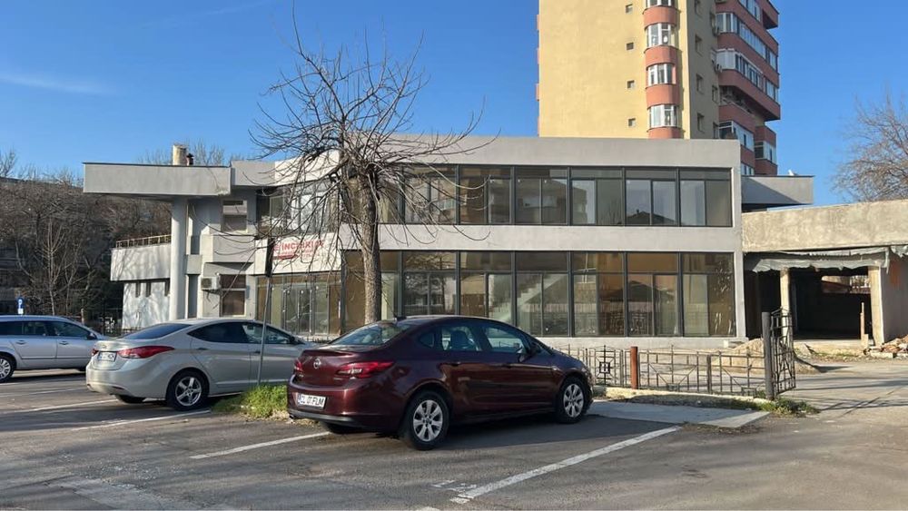Spațiu comercial 900 mp de închiriat – 600 mp parter + 300 mp etaj – Călărași