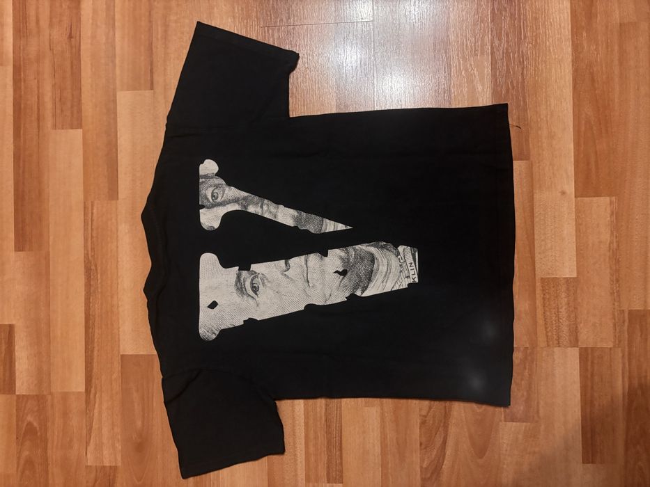 V lone тениска. Размер S