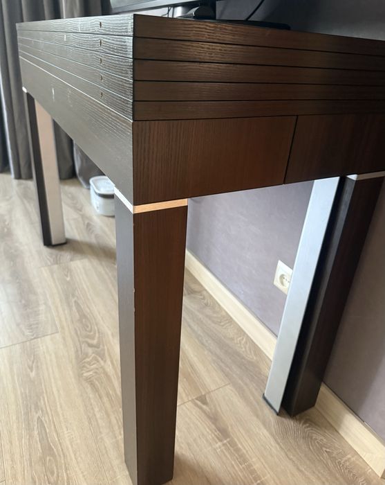 Продам стол-трансформер 3м