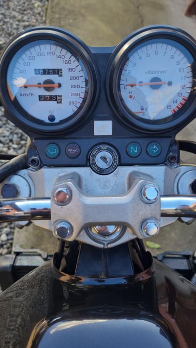 Vand sau schimb honda hornet PRET FIX