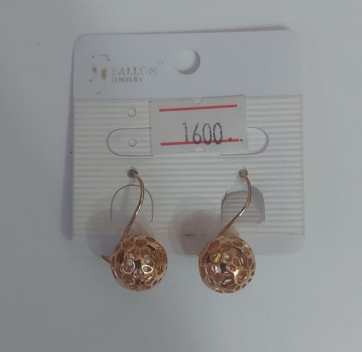 Продам бижутерию