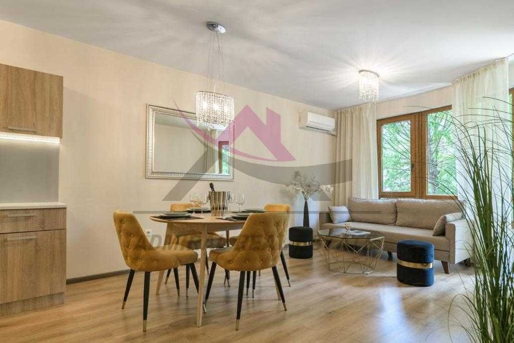 Дава се под наем Тристаен апартамент в Варна, Гръцка махала - 100 кв.м за 1200 € - Снимка #1