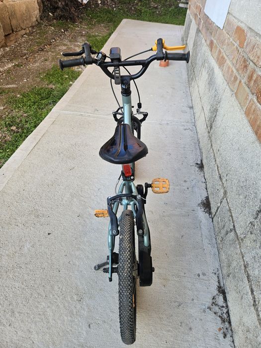 Btwin детски велосипед 16 инча за деца 4-6 години
ДЕТСКИ ВЕЛОСИПЕД 16Д