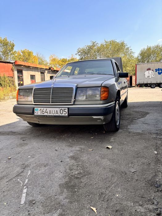 Продам 124 мерседес