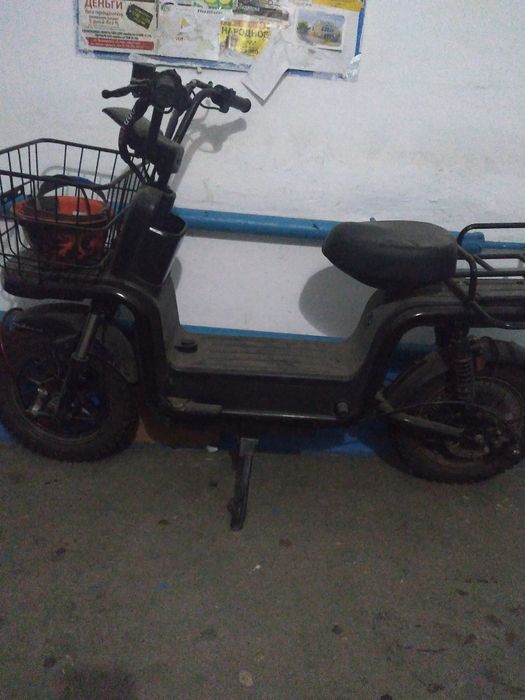Продам скутер Vetro