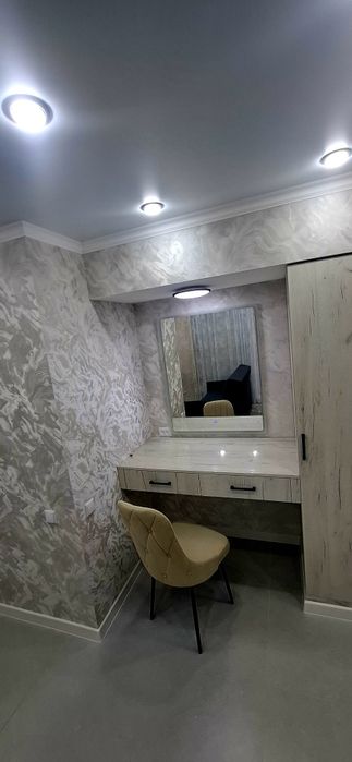 Продам полуторку с мебелью