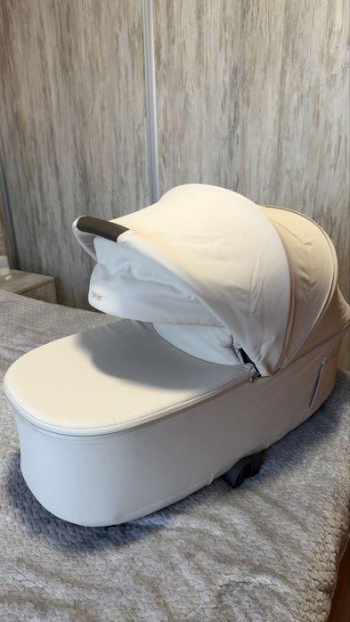 Кош за новородено anex air q