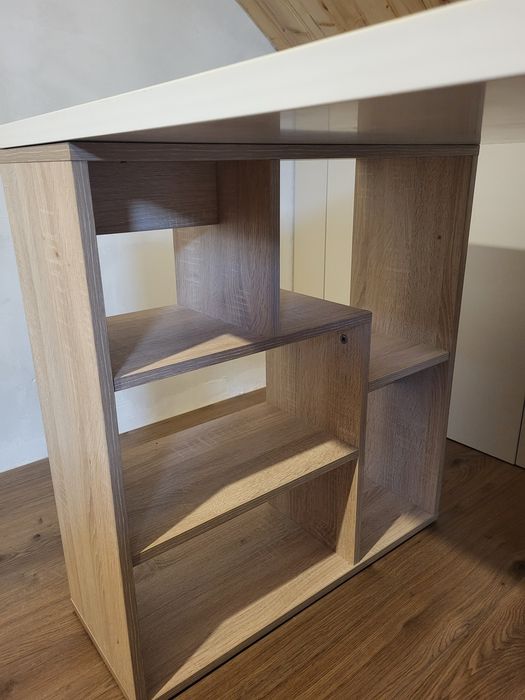 Birou Alb din MDF 138x68cm stare foarte buna !