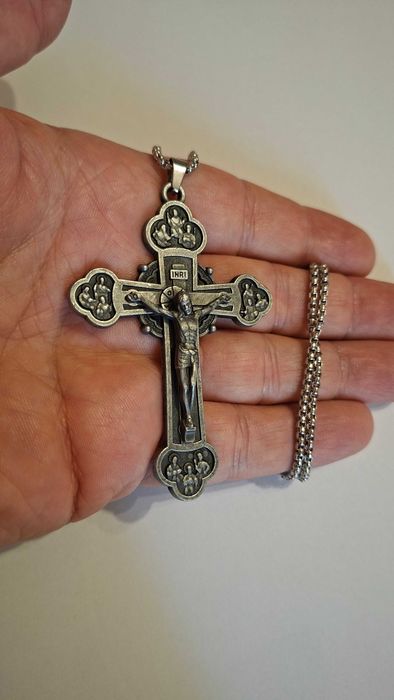 Cruce cu lant , 3 modele diferite