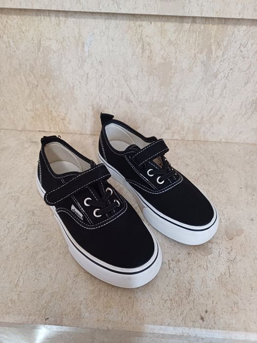 Детски гуменки за момиче