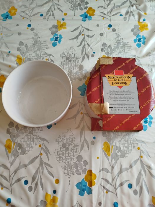 Кухненски принадлежности чисто нови