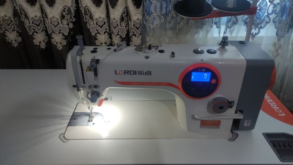 Tikuv mashina sotiladi