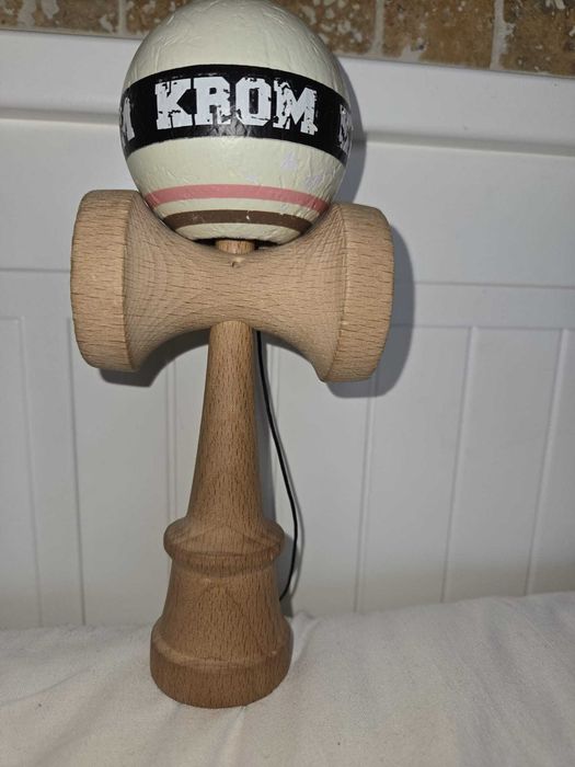 Kendama Krom Napolitan