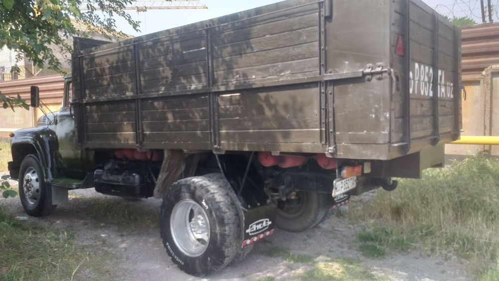 Зил 130 сотилади