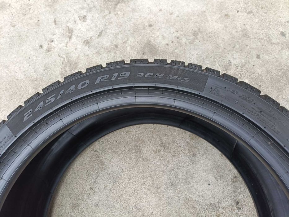 O anvelopa iarna 245 40 19 pirelli p zero winter run flat 7,5 mm 2023
