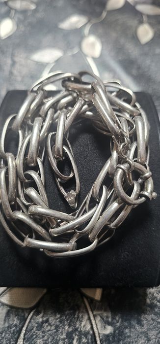 Сребърен ланец с гривна